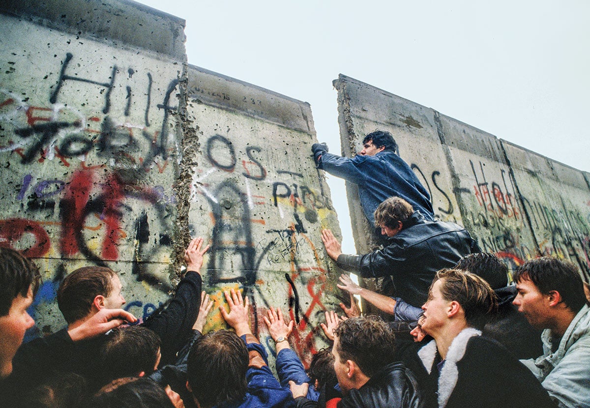 Обратный отсчет строительство и падение берлинской стены отсчет до 1989 падение берлинской стены