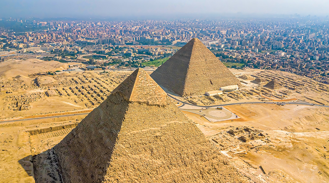 Bird&apos;s eye view of the Great Pyramids